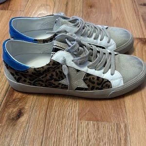 Shu Shop slip in tennis shoes size 7.5